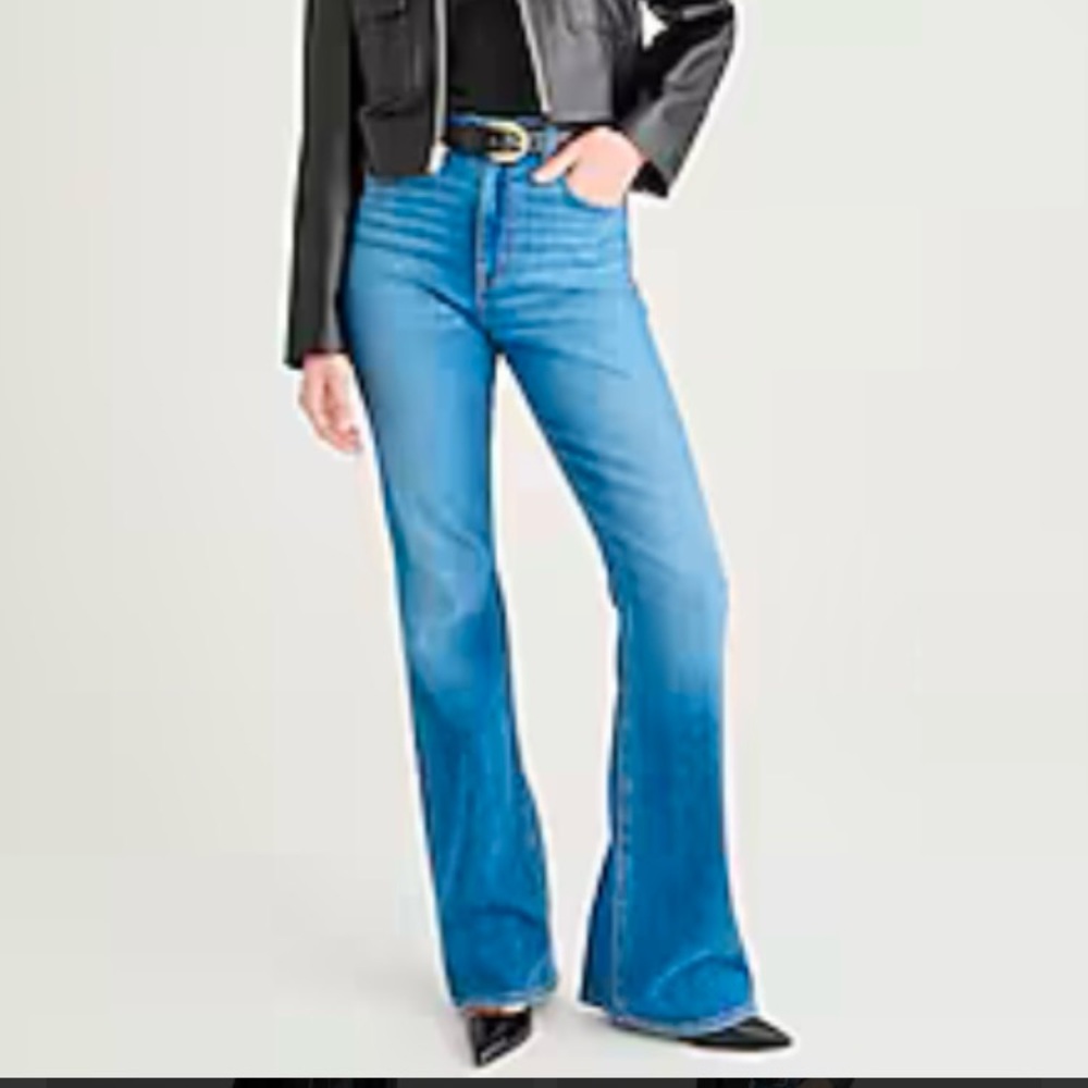 J Crew Skinny Flare Jean in Margaret Wash - Size 25 (hemmed to 31” inseam)